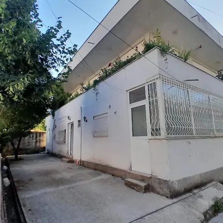 Guest House Taverna Laberia 2 Gjirokastër Exterior foto
