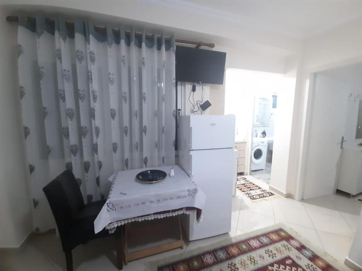 Apartment Taverna Laberia 2 *