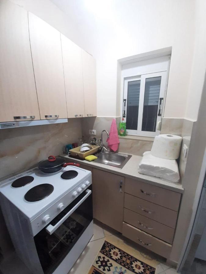 Apartment Taverna Laberia 2 *